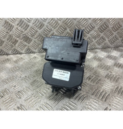 Bloc ABS (freins anti-blocage) TOYOTA YARIS 1
