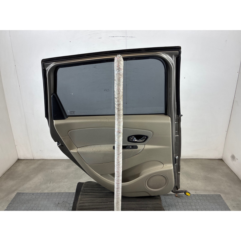 Porte arriere gauche RENAULT GRAND SCENIC 3 Photo n°1