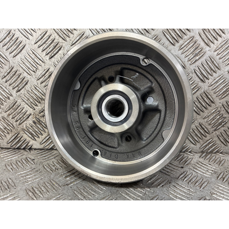 Tambour arriere droit RENAULT CLIO 2 Photo n°4