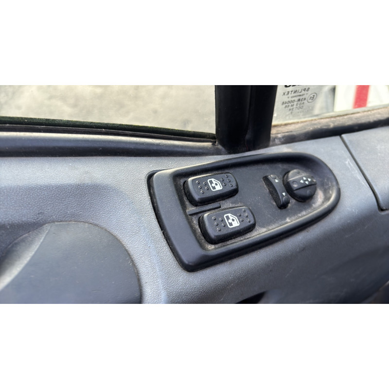 Porte avant gauche IVECO DAILY 4 Photo n°15