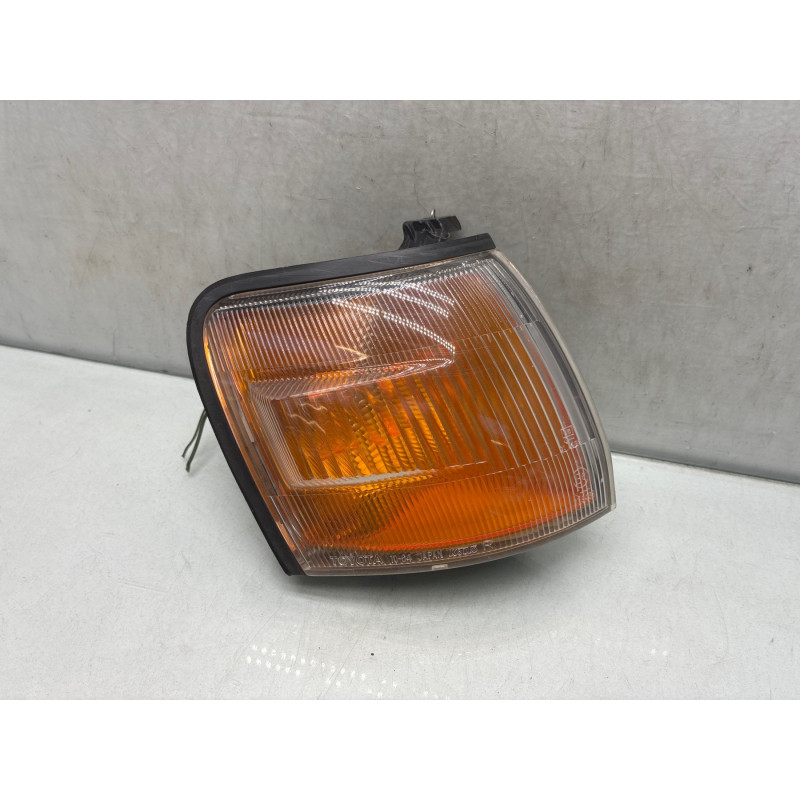 Optique avant secondaire droit (feux)(clignotant) TOYOTA STARLET 2 Photo n°3