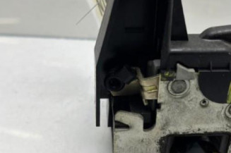 Serrure avant droit PEUGEOT 307