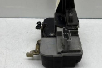 Serrure avant gauche PEUGEOT 307