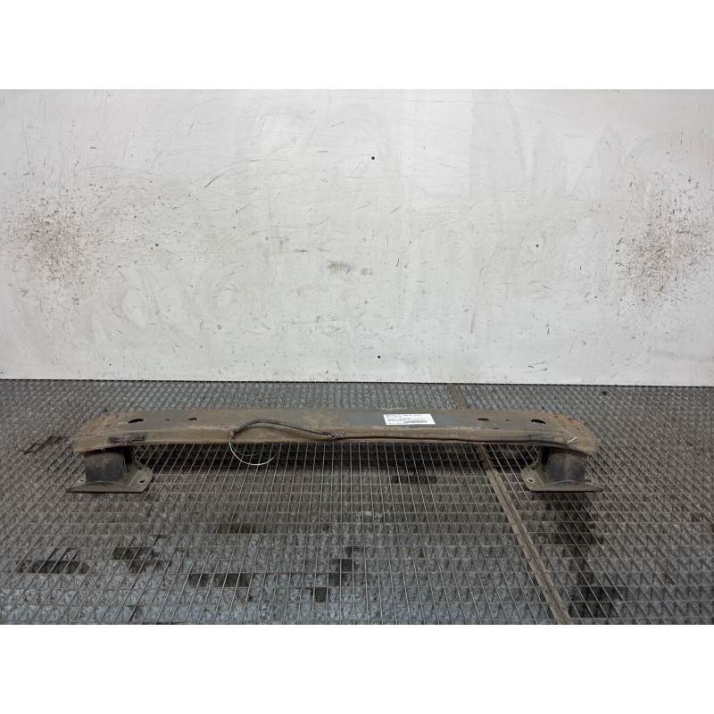 Renfort pare choc arriere (traverse) TOYOTA YARIS 3 Photo n°3