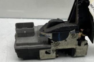 Serrure avant gauche PEUGEOT 307