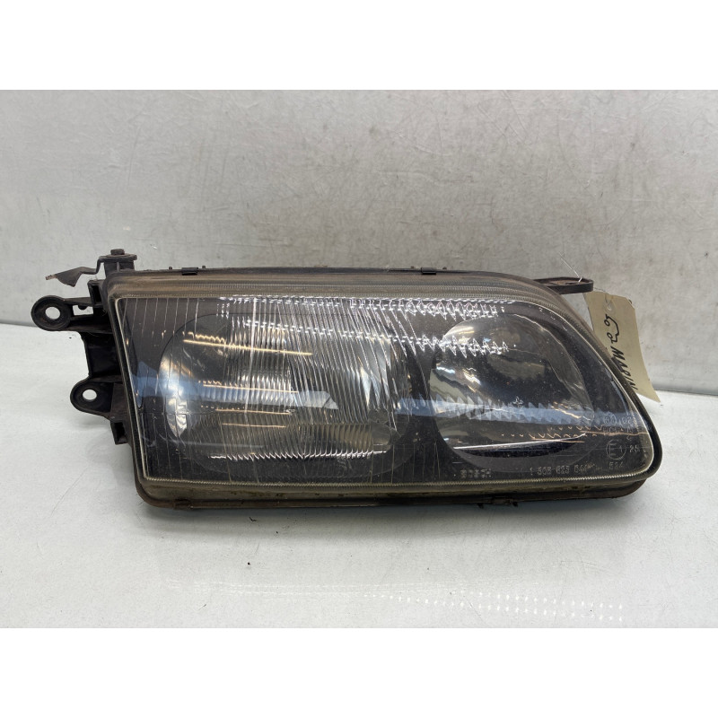Optique avant principal droit (feux)(phare) MAZDA 626 4 Photo n°2