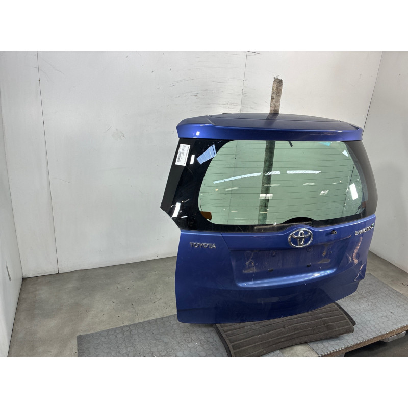 Malle/Hayon arriere TOYOTA VERSO-S Photo n°4