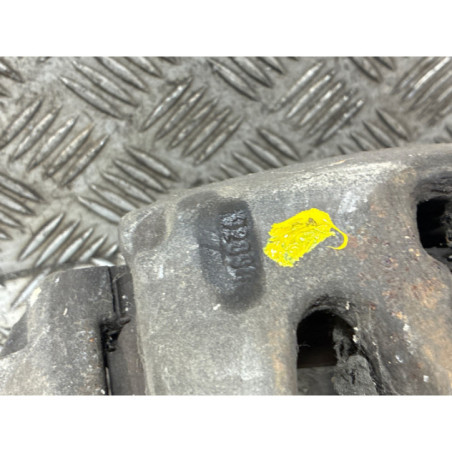 Etrier avant droit (freinage) MERCEDES VITO 639