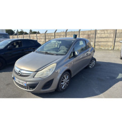 Feu arriere stop central OPEL CORSA D