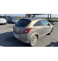Feu arriere stop central OPEL CORSA D
