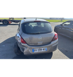 Feu arriere stop central OPEL CORSA D