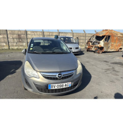 Feu arriere stop central OPEL CORSA D
