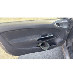 Feu arriere stop central OPEL CORSA D
