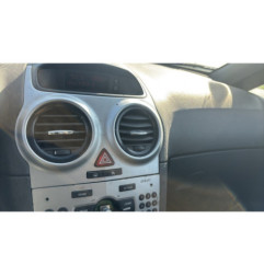 Feu arriere stop central OPEL CORSA D