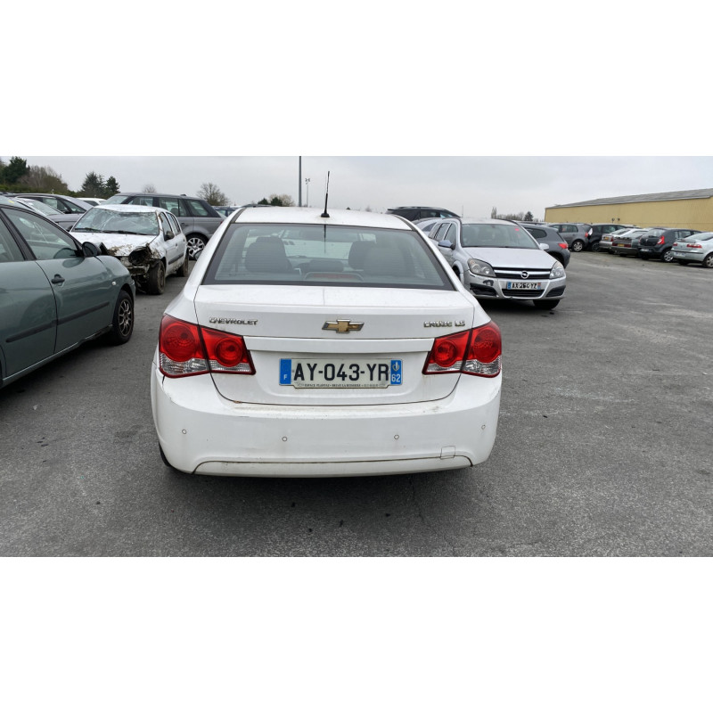 Renfort pare choc arriere (traverse) CHEVROLET CRUZE Photo n°8