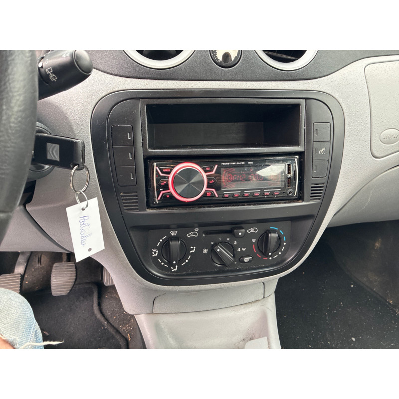 Feu arriere stop central CITROEN C3 1 Photo n°14