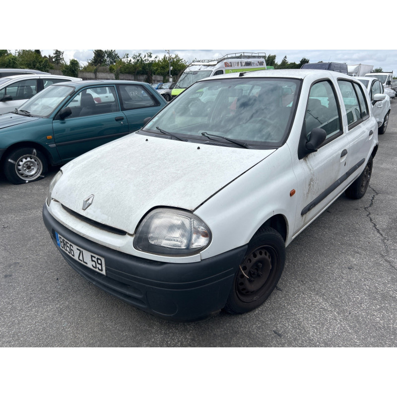 Optique avant principal droit (feux)(phare) RENAULT CLIO 2 Photo n°9