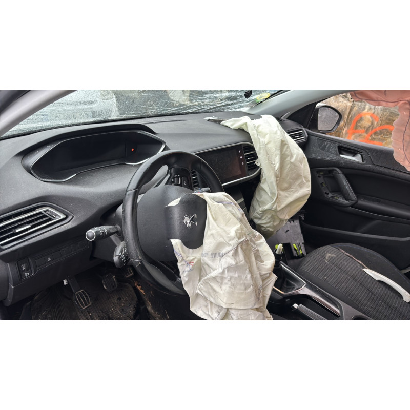 Renfort pare choc arriere (traverse) PEUGEOT 308 2 SW Photo n°20