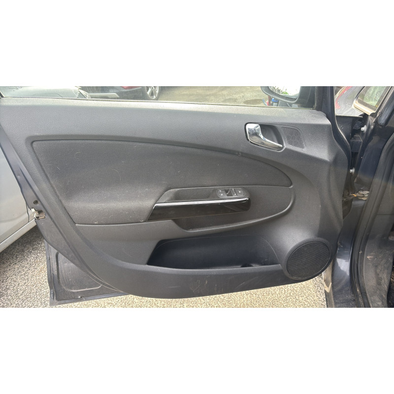 Capot OPEL CORSA D Photo n°18