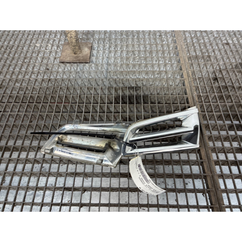 Calandre RENAULT GRAND MODUS Photo n°2