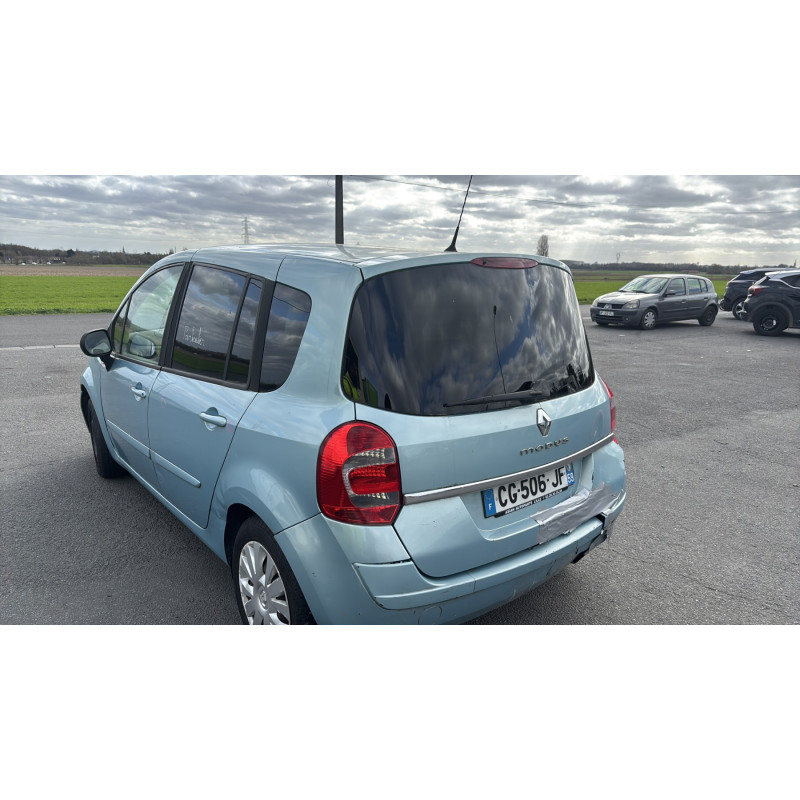 Renfort pare choc avant (traverse) RENAULT GRAND MODUS Photo n°16