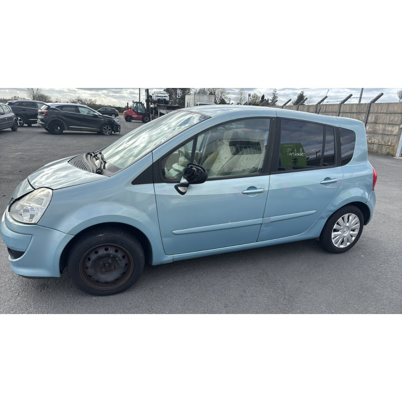 Renfort pare choc avant (traverse) RENAULT GRAND MODUS Photo n°20