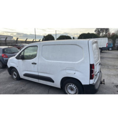 Feu arriere stop central CITROEN BERLINGO 3 M