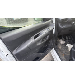 Feu arriere stop central CITROEN BERLINGO 3 M