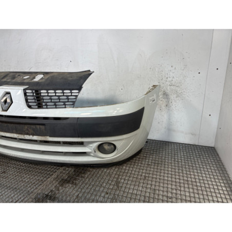Pare choc avant RENAULT CLIO 2 Photo n°1