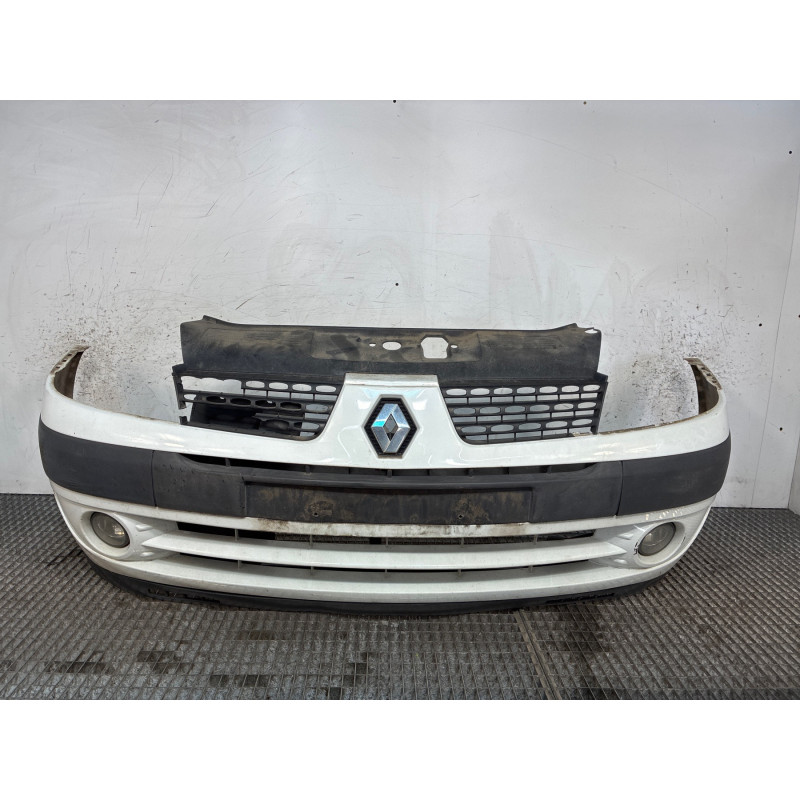 Pare choc avant RENAULT CLIO 2 Photo n°5