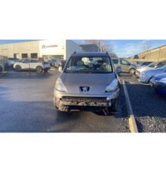 Feu arriere stop central PEUGEOT PARTNER 2