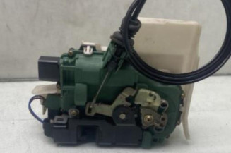Serrure avant droit VOLKSWAGEN GOLF 4
