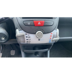 Poignee porte avant gauche PEUGEOT 107