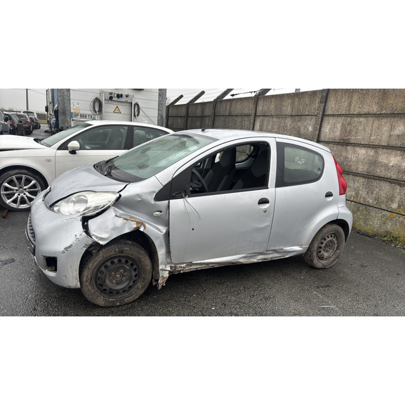 Poignee porte avant gauche PEUGEOT 107 Photo n°16