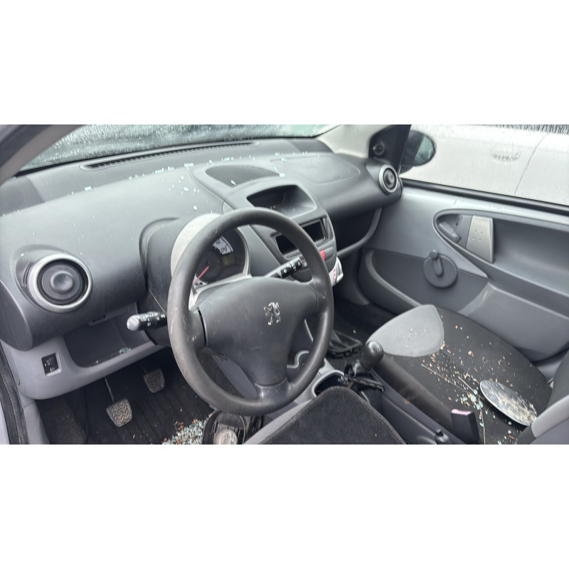 Poignee porte avant gauche PEUGEOT 107 Photo n°19