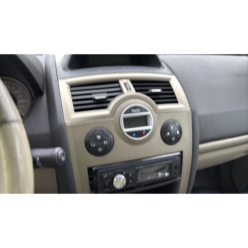 Boitier USM  RENAULT MEGANE 2 Photo n°19