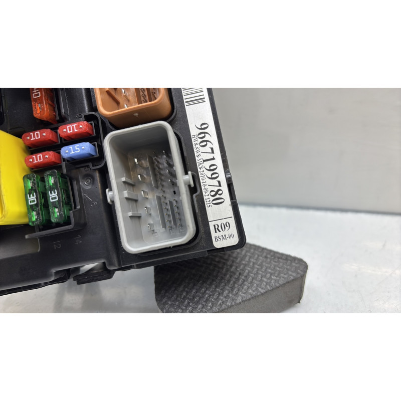 Boitier servitude moteur (BSM) CITROEN C3 PICASSO Photo n°3