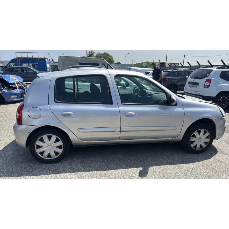 Autoradio d'origine RENAULT CLIO 2 CAMPUS Photo n°11