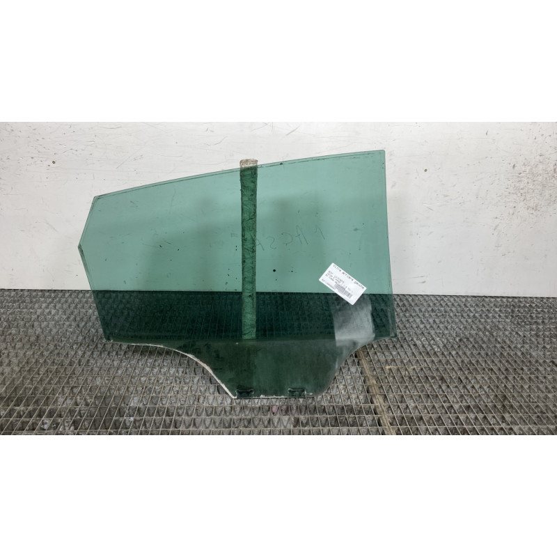 Vitre arriere gauche SEAT IBIZA 4 Photo n°4
