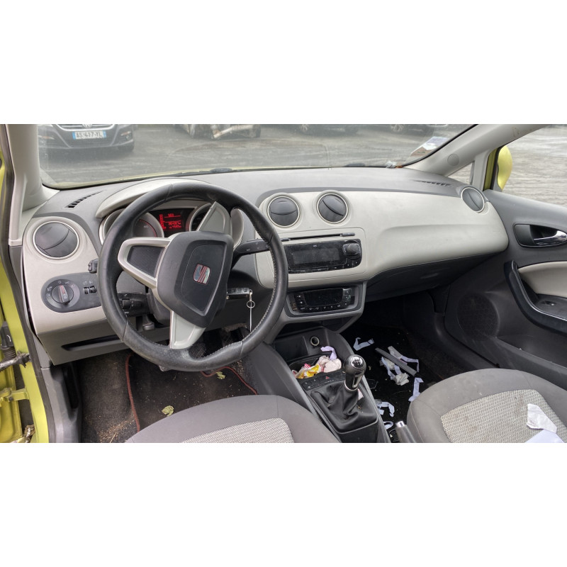 Vitre arriere gauche SEAT IBIZA 4 Photo n°18