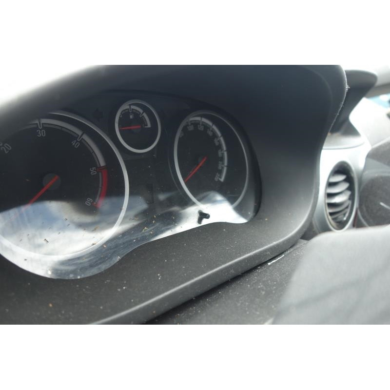 Compresseur clim OPEL CORSA D Photo n°9