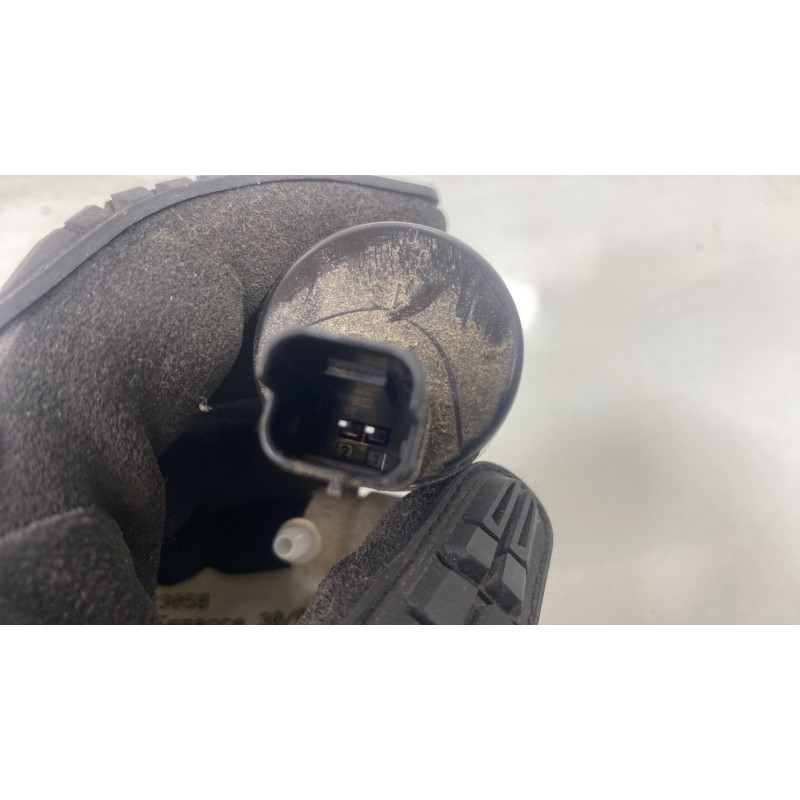 Pompe lave glace avant CITROEN C4 CACTUS Photo n°4