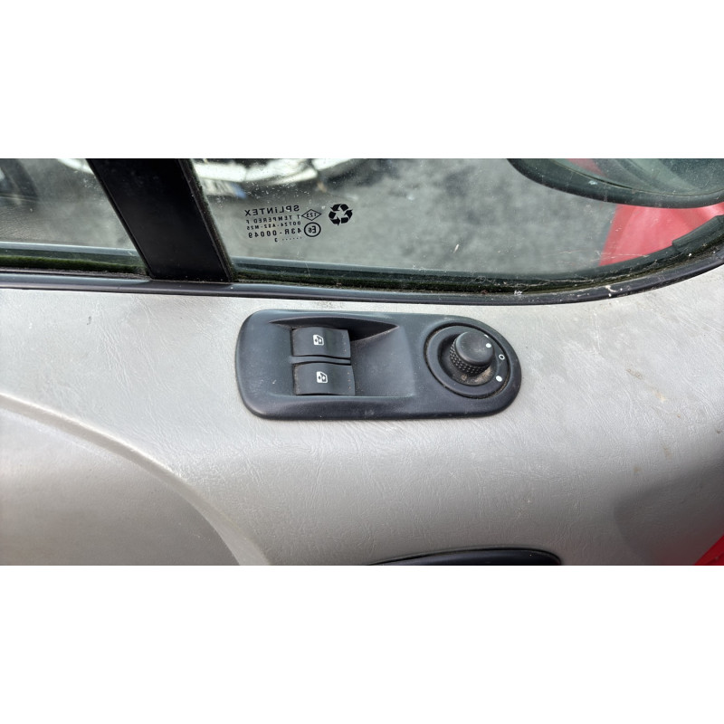 Interrupteur de leve vitre avant droit OPEL VIVARO 1 Photo n°14