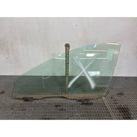 Vitre avant gauche PEUGEOT 607