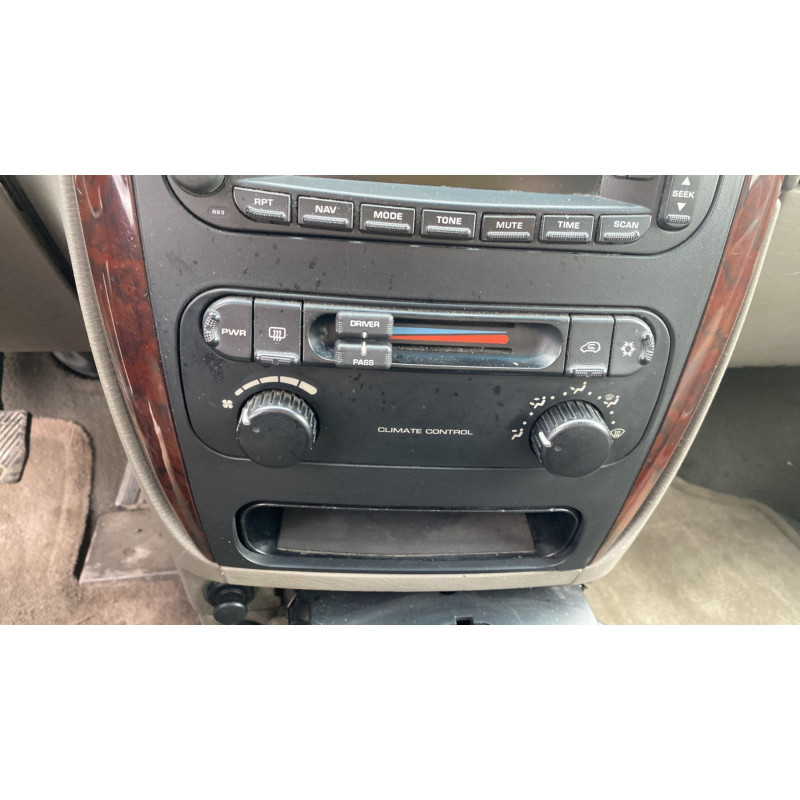 Aile avant droit CHRYSLER GRAND VOYAGER 4 Photo n°12