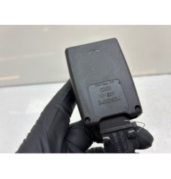 Attache ceinture avant gauche FIAT 500 2