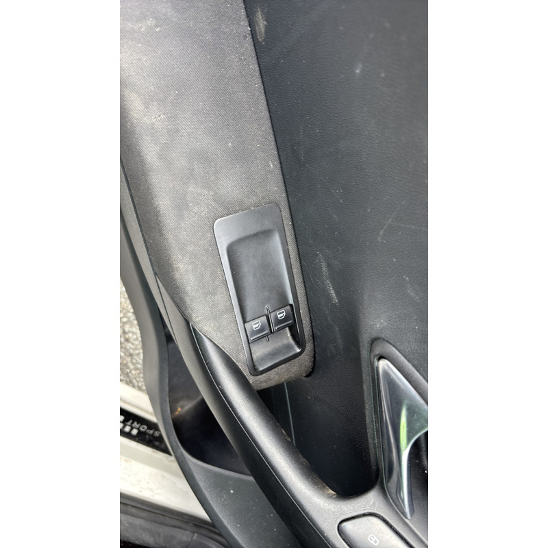 Actionneur verrou trappe d'essence VOLKSWAGEN POLO 5 Photo n°14