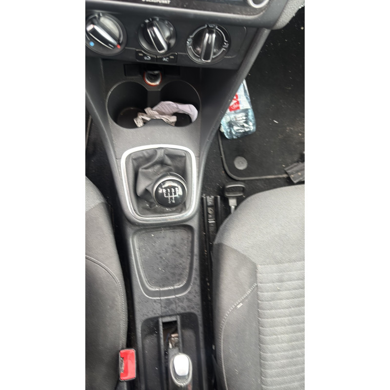Actionneur verrou trappe d'essence VOLKSWAGEN POLO 5 Photo n°17