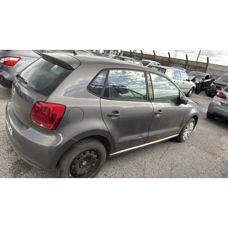 Actionneur verrou trappe d'essence VOLKSWAGEN POLO 5 Photo n°11