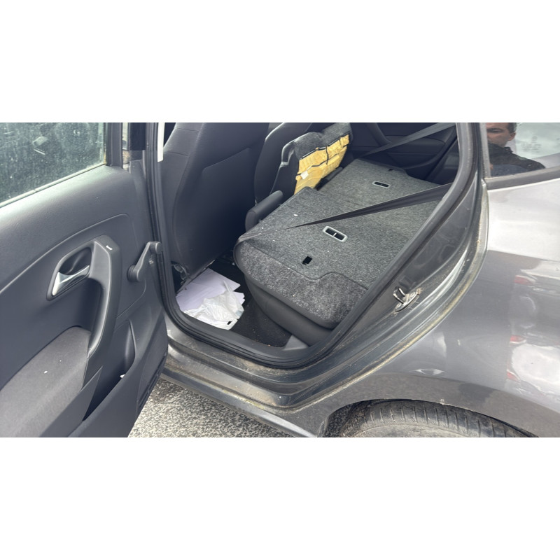 Actionneur verrou trappe d'essence VOLKSWAGEN POLO 5 Photo n°15